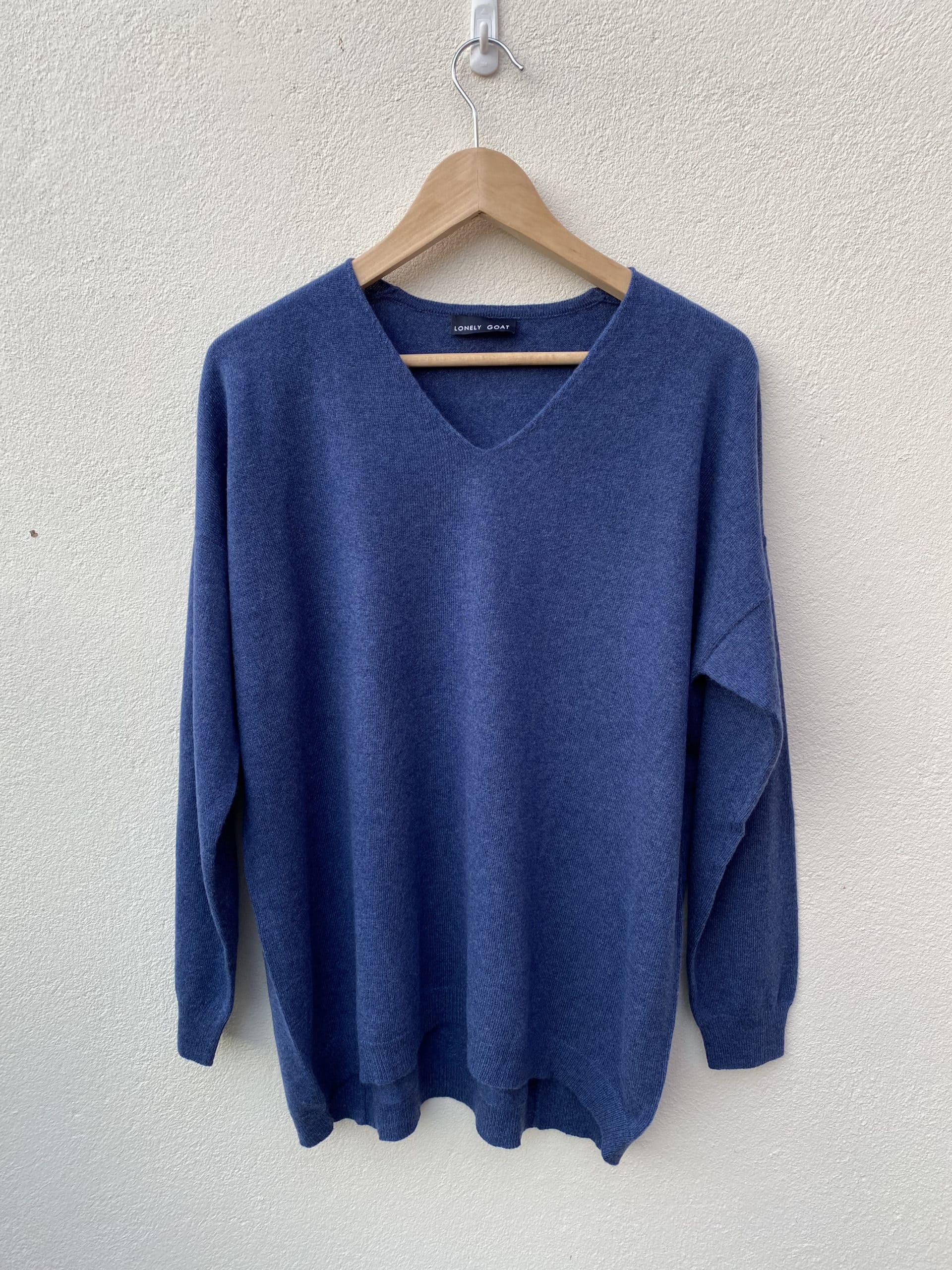 Women's Cashmere V-Neck Sweater - Lonely Goat Cashmere